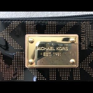 Michael Kors Wristlet